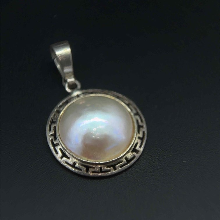 Sterling Silver T-Design Pearl Pendant