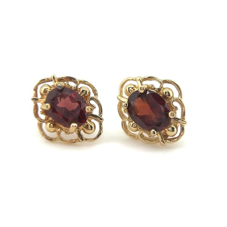 14k Gold Garnet Wavy Design Stud Earrings