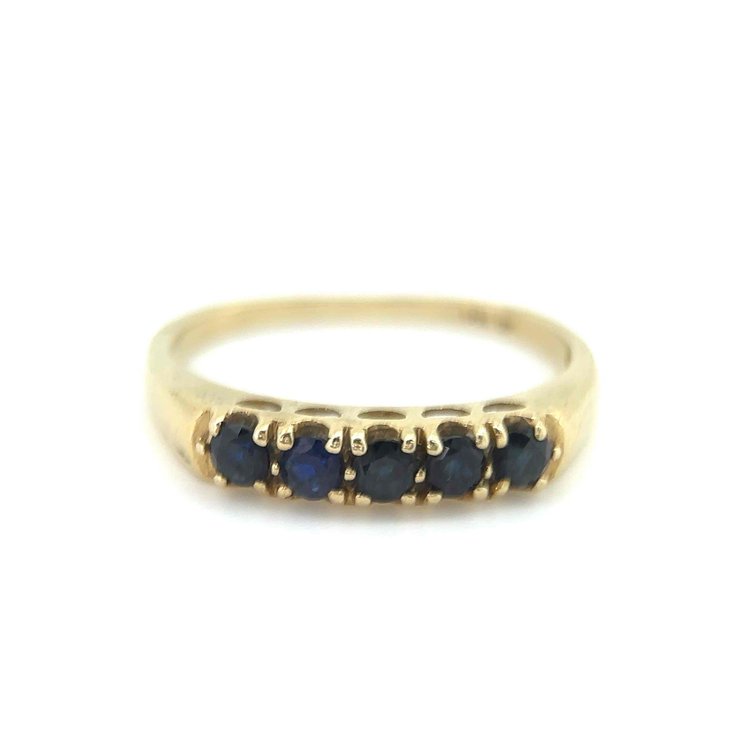 14k Gold Dainty Sapphire Size 9.5 Ring