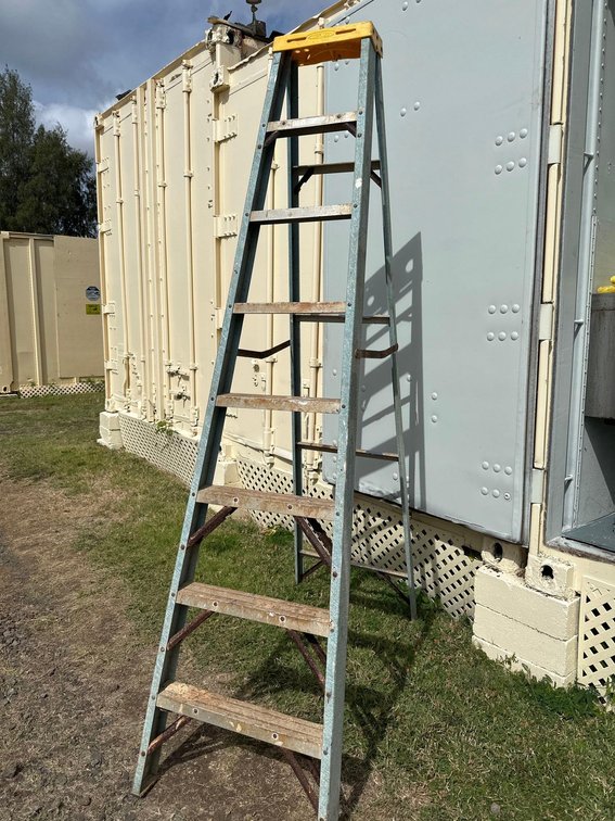 91" Tall Folding Ladder 