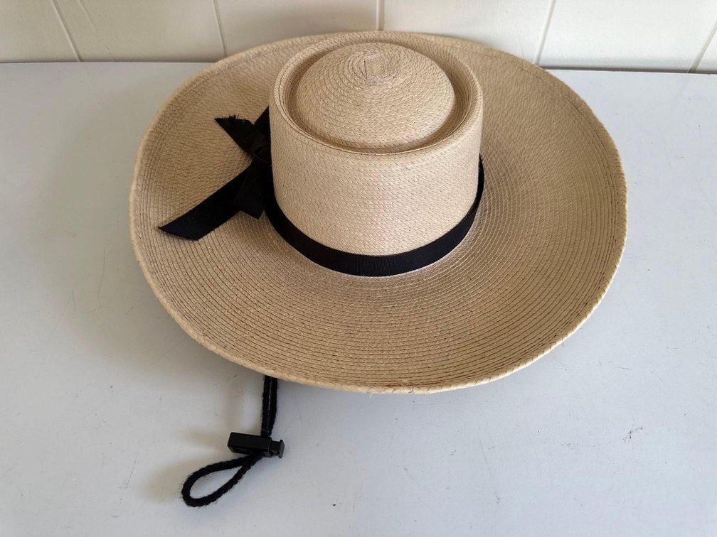 SunBody Hats Size 7 1/4 Handcrafted of Palm Leaves in Guatemala