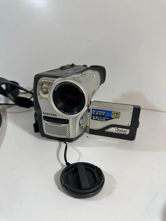 Samsung SCL610 Camcorder 