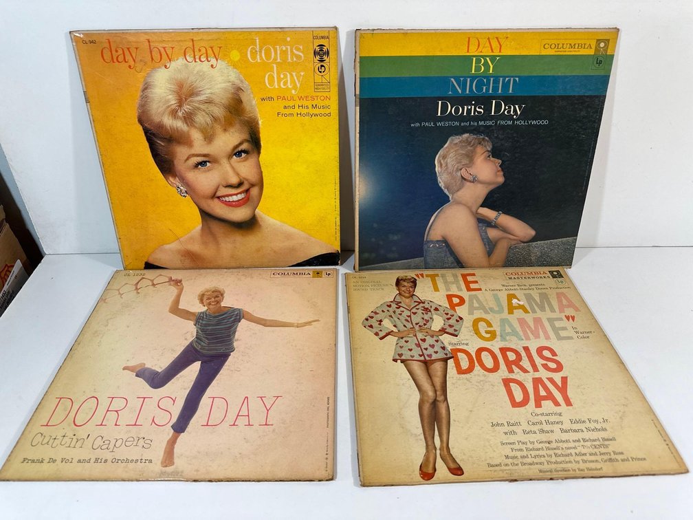(X's 4) Vintage Doris Day Vinyl Records 