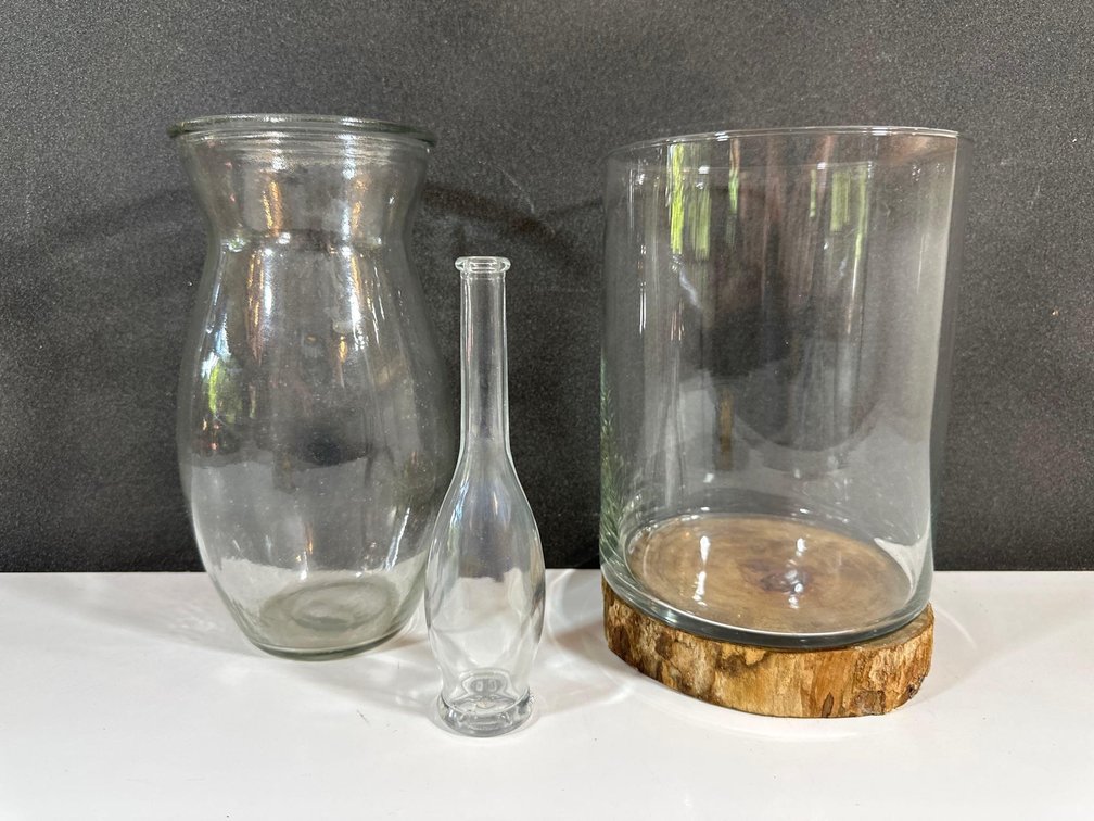 Three Glass Vase Decor 