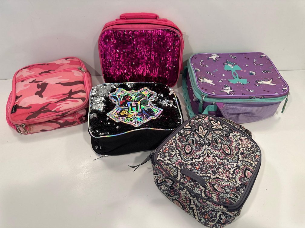 (X's 5) Kids Lunch Boxes 