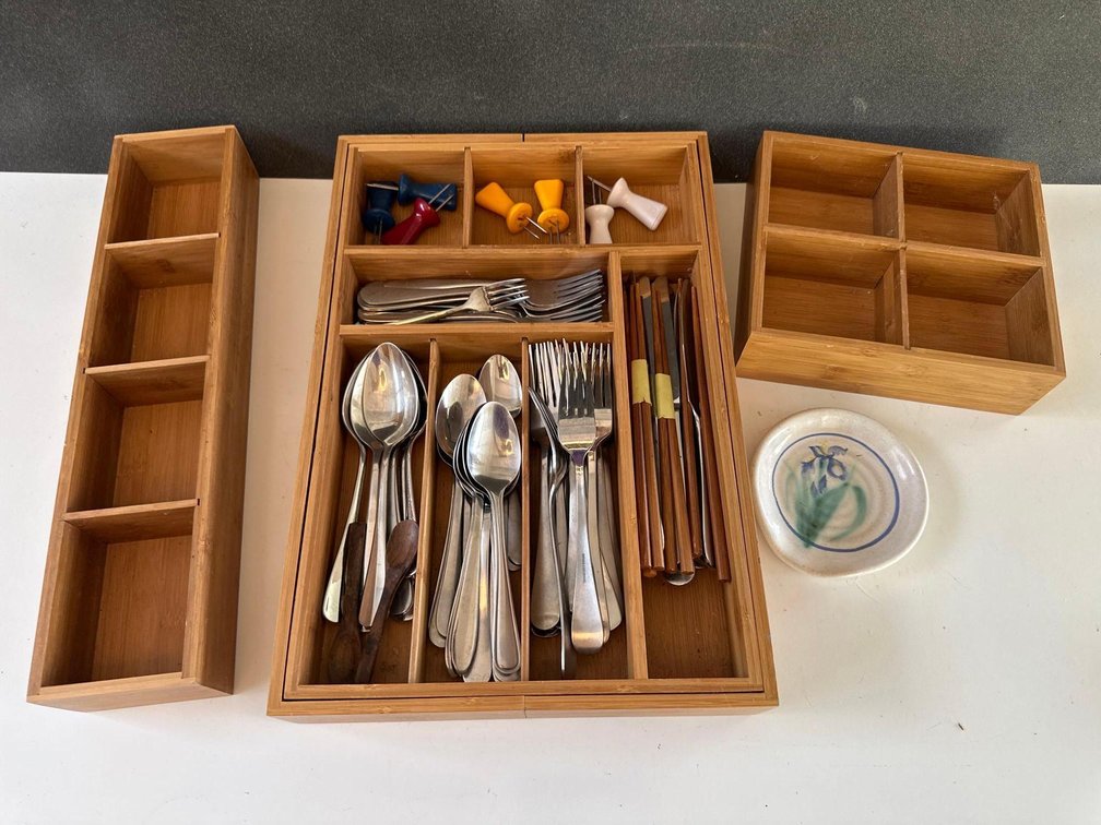 Drawer Organizers with Cutlery and More Kitchen Accessories 