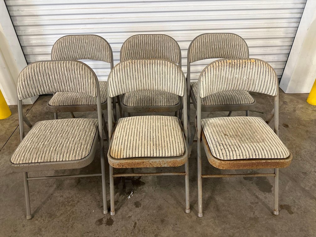 (X's 6) Folding Chairs 