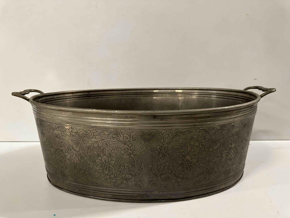 Unmarked Silver Handled Bucket 