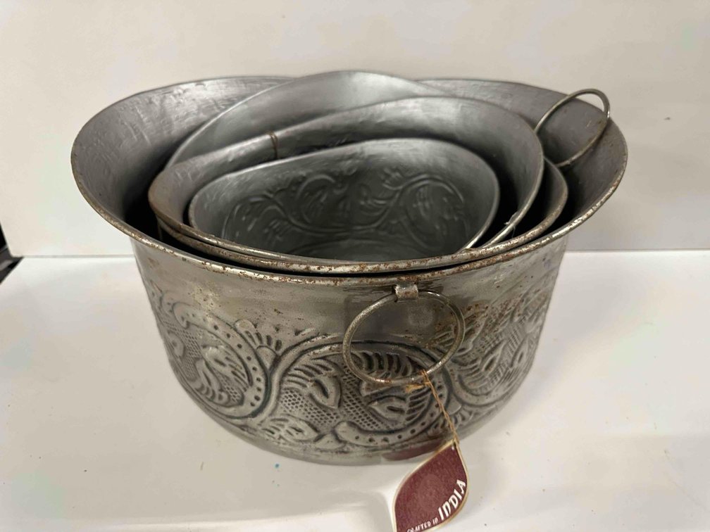 (X's 4) Made in India Metal Nesting Decorative Buckets 