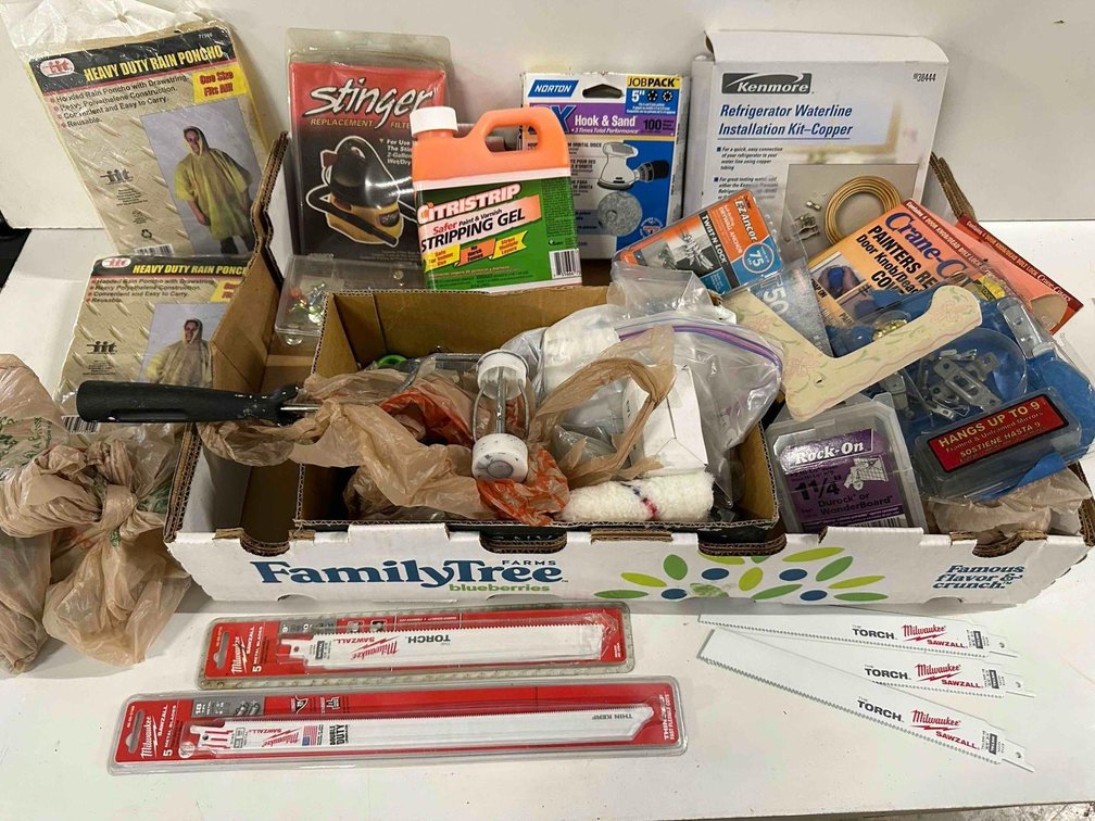 Mixed Lot of Various Garage Type Items