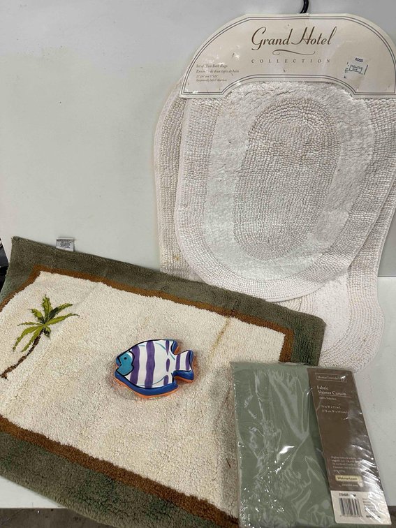 New and Used Bathroom Rugs and Shower Curtain 