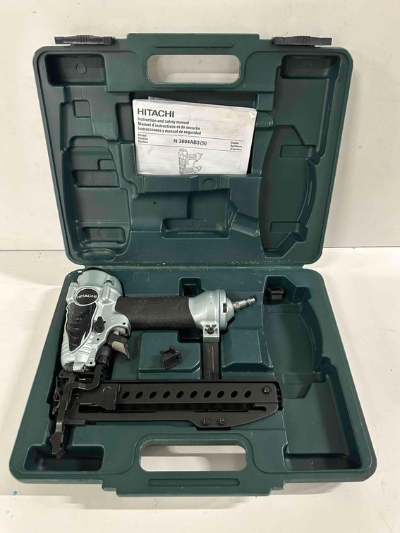 Hitachi N3804AB3(s) -1 1/2" Stapler 
