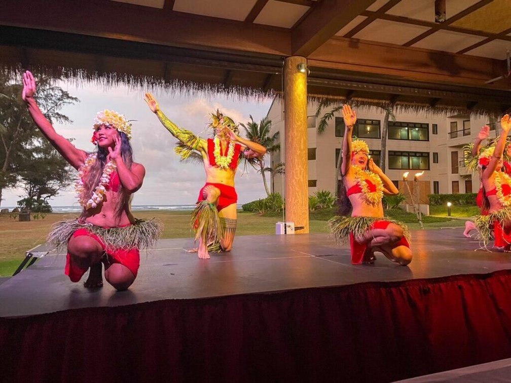 Sheraton Kauai Coconut Beach Luau Ka Hikina for Two 