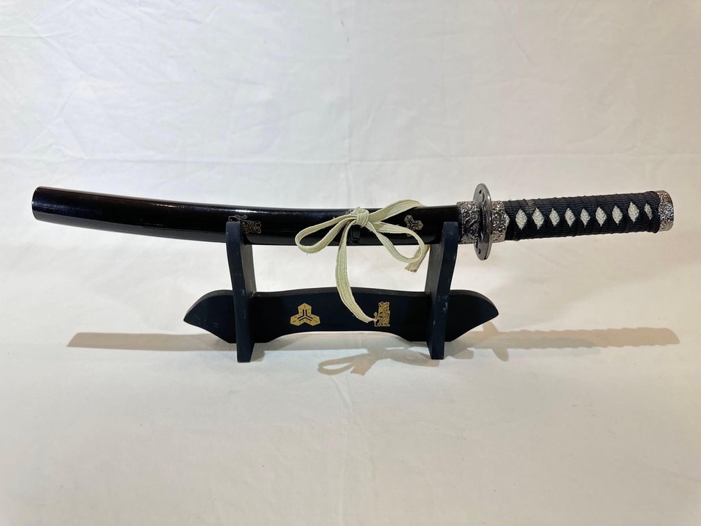Japanese Tanto 440 S. Stainless Short Sword on Stand 