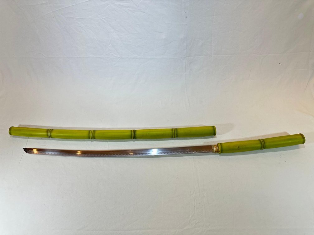Samurai Sword with Green Hue Bamboo Style Handle and Sheath 