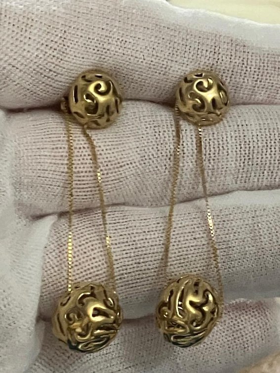 14K Sold Gold Dangle Earrings