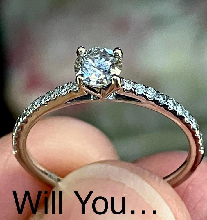 New!* 14K Solid Gold Diamond Ring