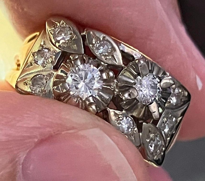 14K Sold Gold with 2 Big Center Diamonds and Several Accent Diamonds Ring