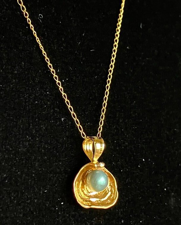 10K Genuine Gold Chain with Gold Shell and Pearl Pendant