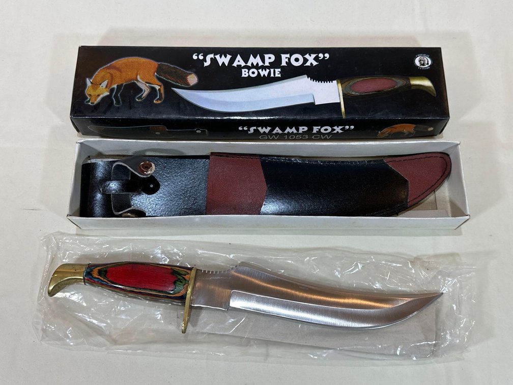 New in Box - Chipaway Swamp Fox Bowie Knife with Sheath