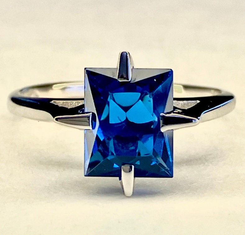 14K White Gold with Deep Blue Topaz
