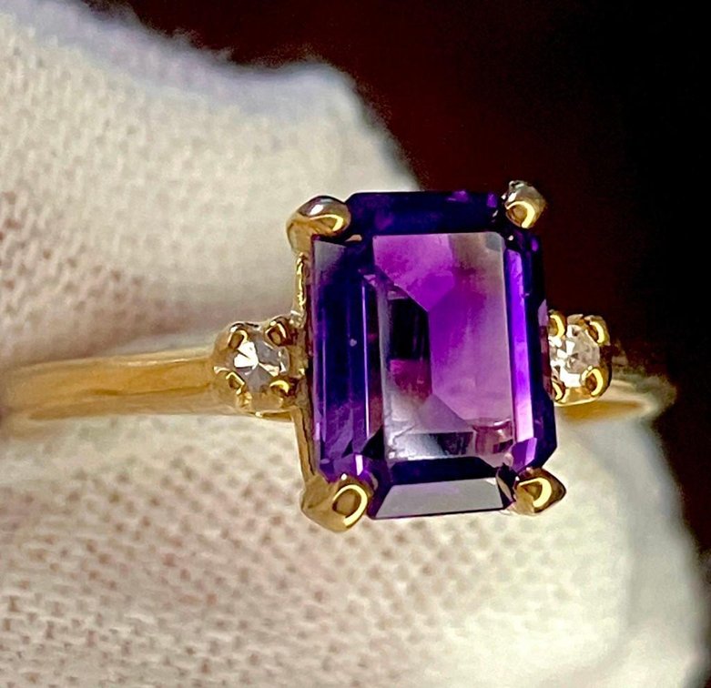 10K Genuine Gold Amethyst and Diamond Ring