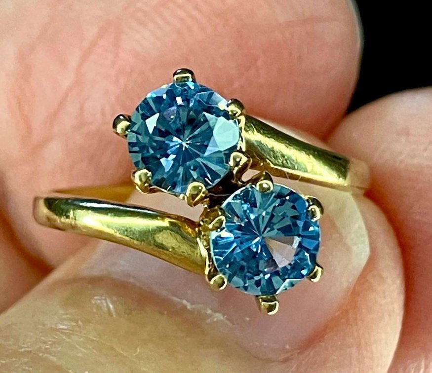 10K Genuine Gold Ring with Kissing Blue Topaz