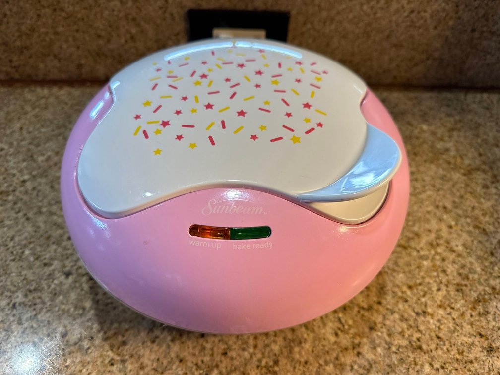 Sunbeam Cupcake Maker Model FPSBCML900