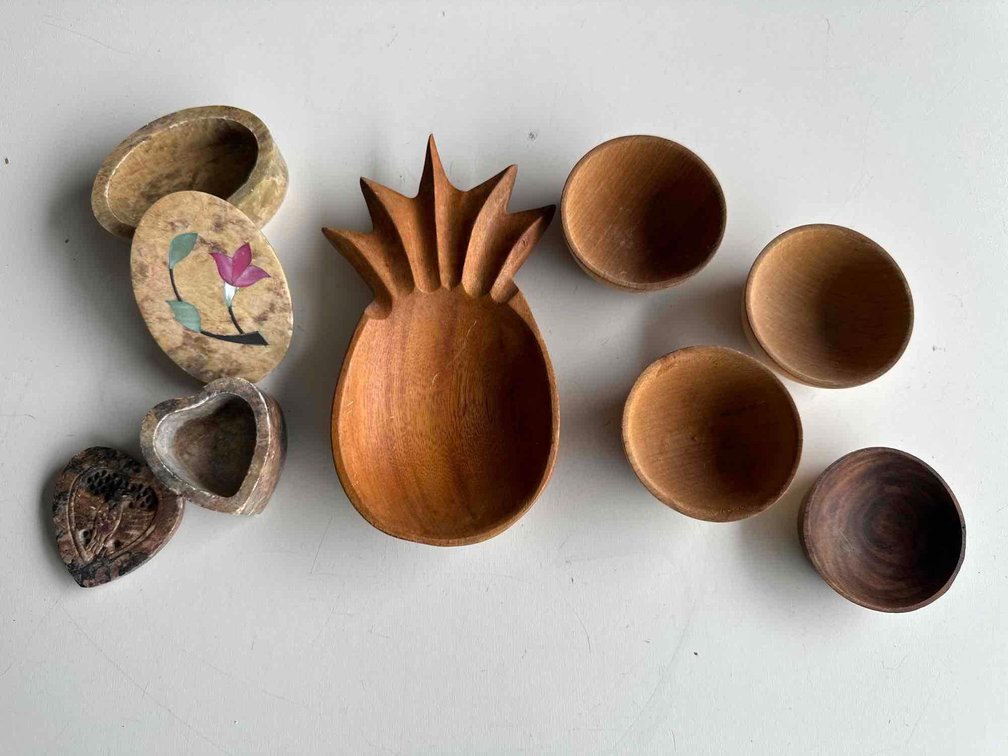 Small Bowls and Lidded Keepsake Dishes 