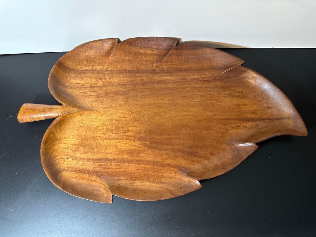 27" Long Leaf Shaped Koa Wood Plate 