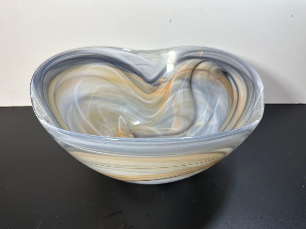 12" Made in Turkey Thumbprint Large Bowl 