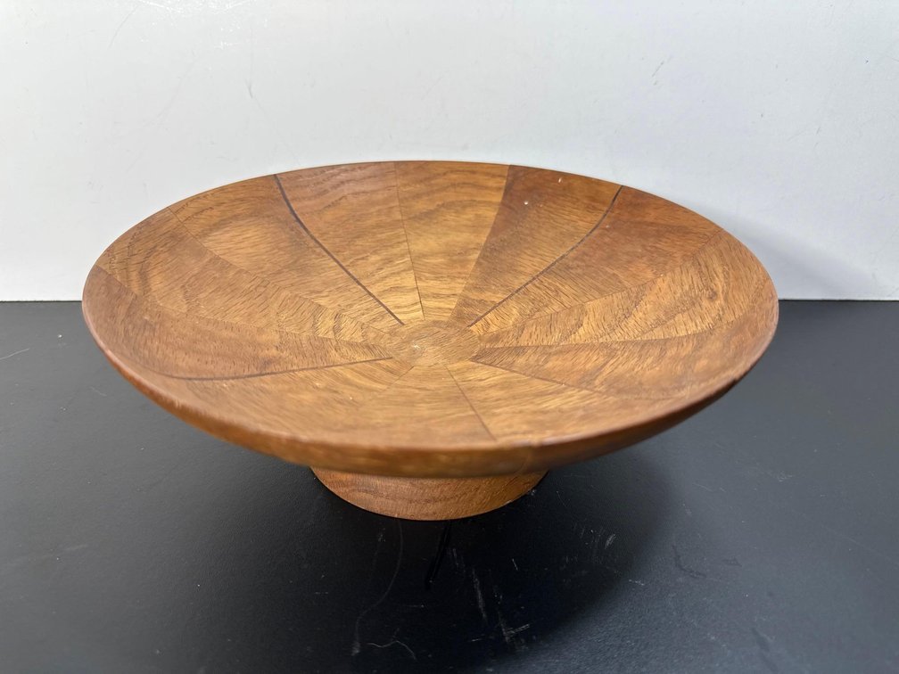 9" Wood Pedestal Plate 