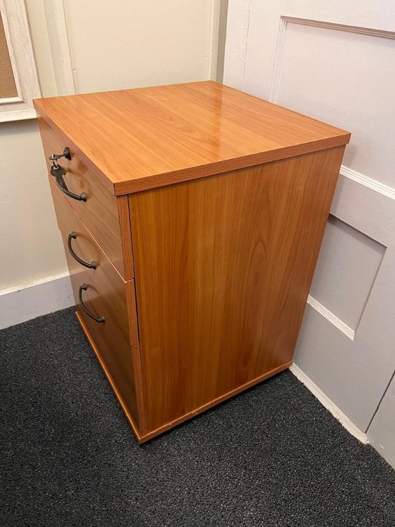 Undercounter wooden file cabinet