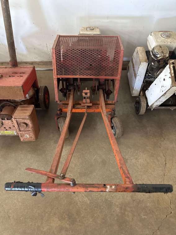 Gasoline Powered Lawn Plug Aerator 