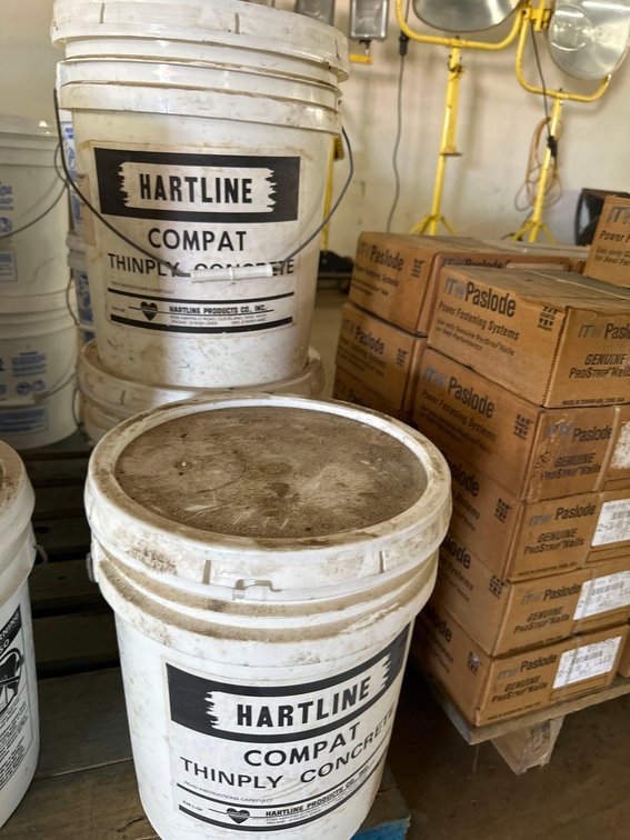 (X's 3) 5 Gallon Buckets