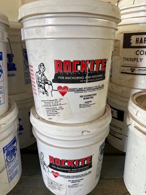 (X's 2) 5 Gallon Buckets