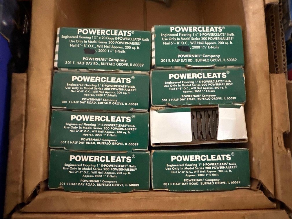 (X's 8) Boxes of Engineered Flooring 1 1/4" x 20 Gage E-POWERCLEATS Nails