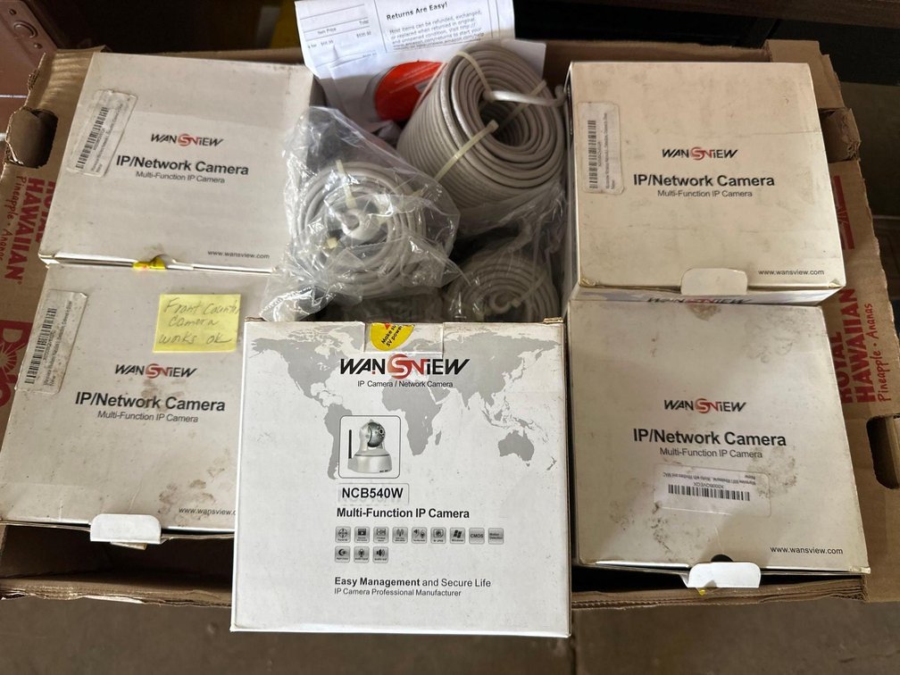 (X's 5) IP/Network Camera Multi-Function IP Cameras and Hook-Up Cables
