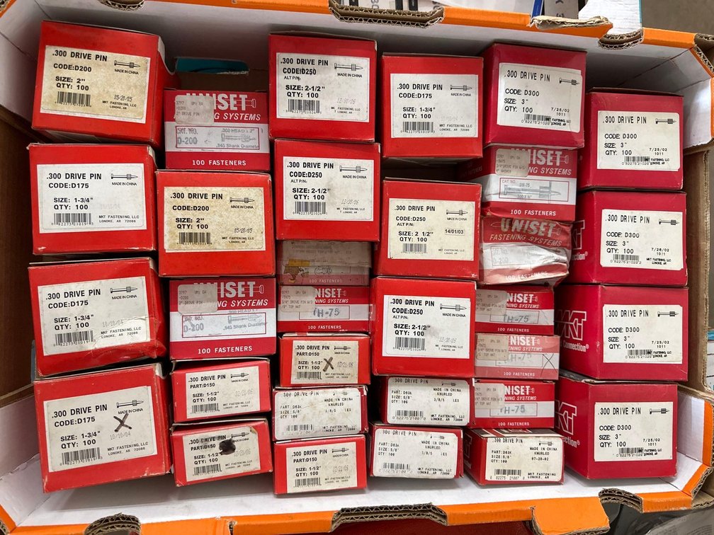 (X's 32) Boxes of 1-3/4" 100 Piece Drive Pins