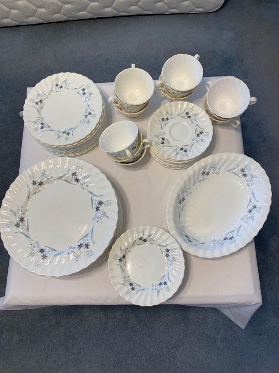 Royal Doulton “Millefleur” 12-Piece China Set