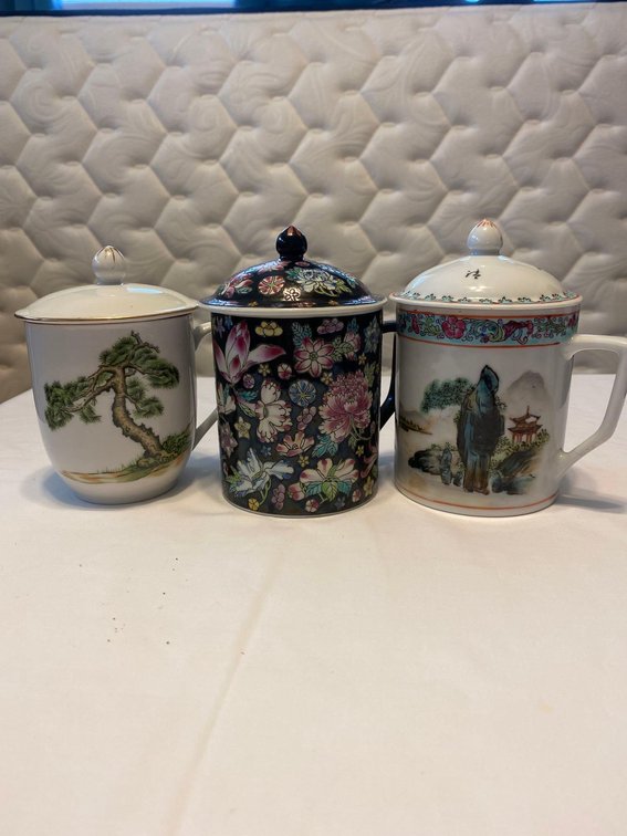 (X’s 3)Vintage Chinese Ceramic Covered Tea/Coffee Cups 