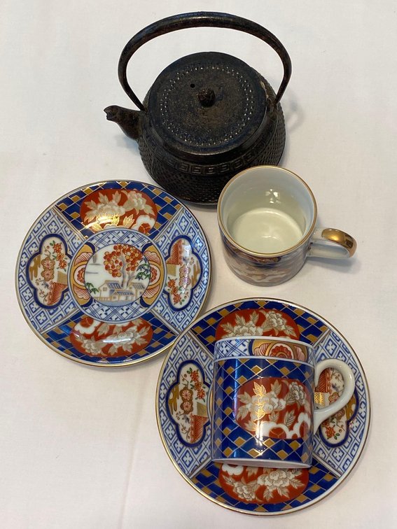 Two Tea Cups/Saucers With Cast Iron Tea Kettle