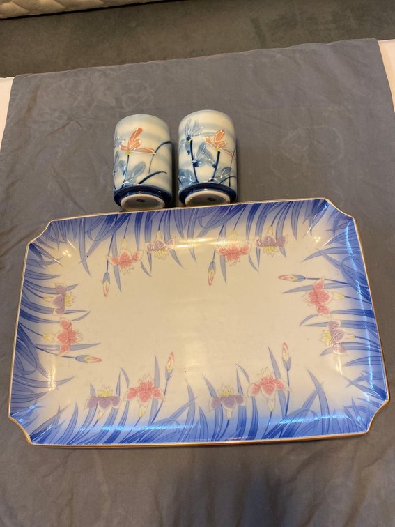 Vintage Otagiri OMC Japanese Kozan Gama 14” Royal Iris Tray