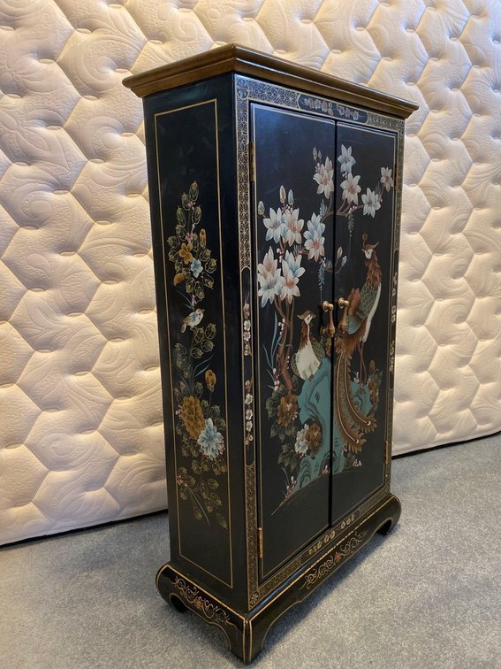 Image for 07/25 Kalaheo (KAUAI) Collaborated Personal Property Auction