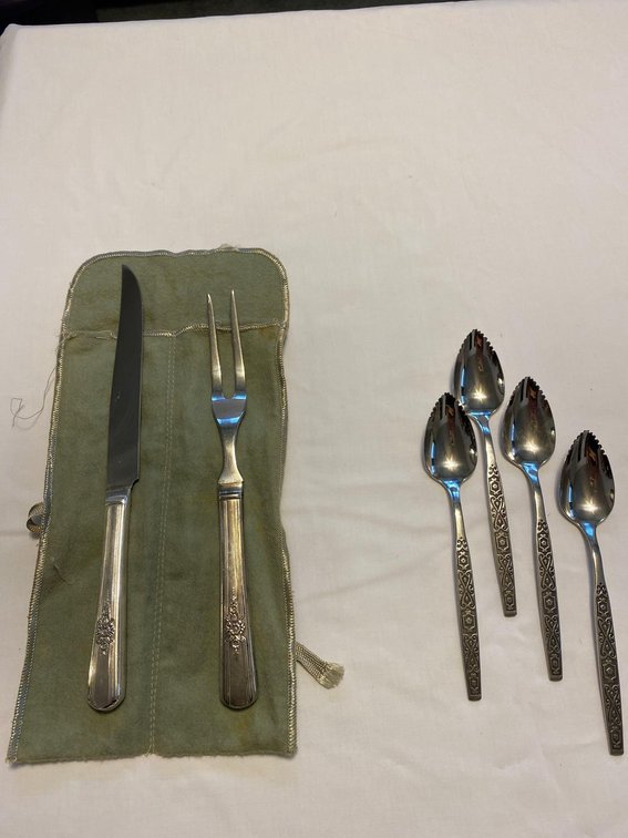 Carving Set and Grapefruit Spoons