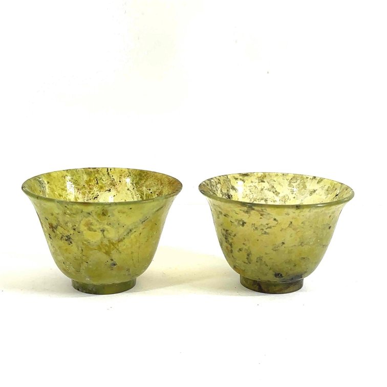 Delicate Chinese Vintage Spinach Jade Petite Cups