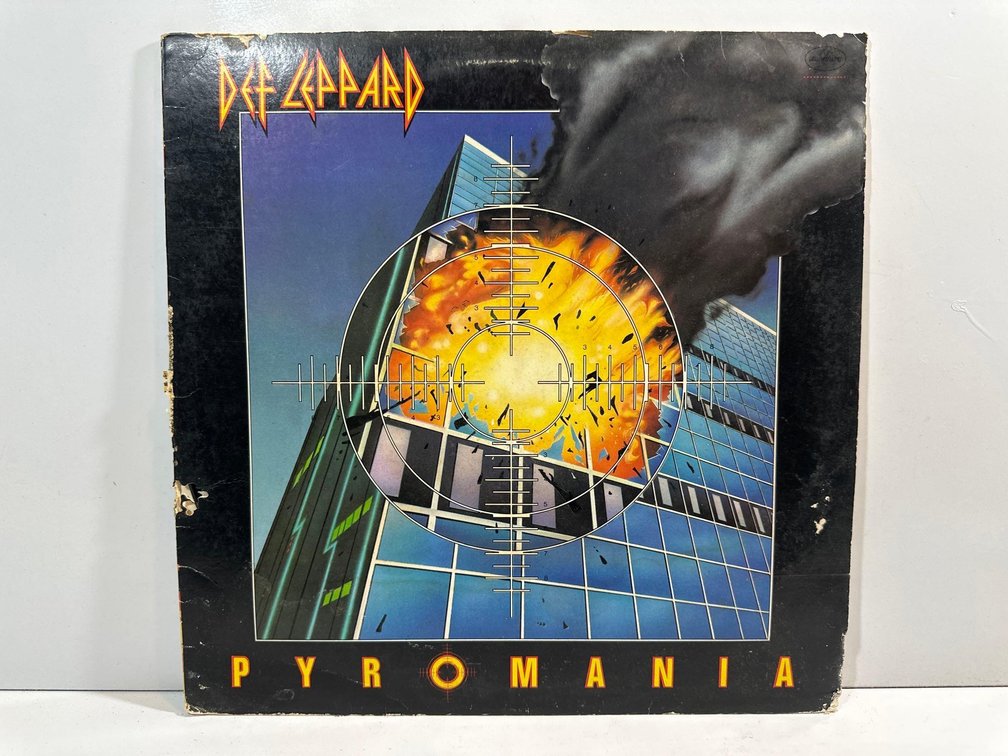 Pyromania - Studio Album by Def Leppard