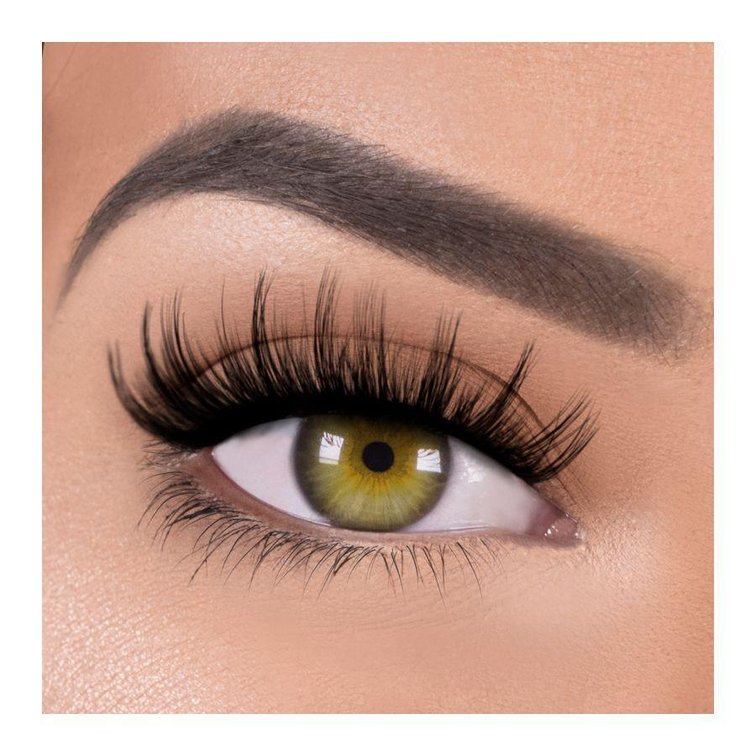 Bella Dia spa + yoga + wellness Full Set Eyelash Extensions