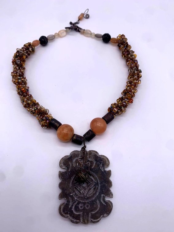Vintage Jade Pendant Beaded Necklace