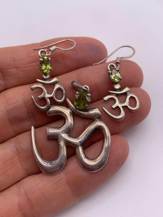 Om Sterling Silver & Peridot Earrings Pendant Set
